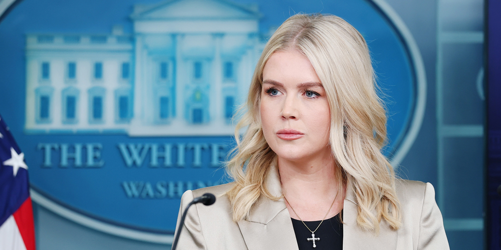 Karoline Leavitt Shares Text Screen Grab That Prompted Her 'Your Mom' Response That's Now Viral