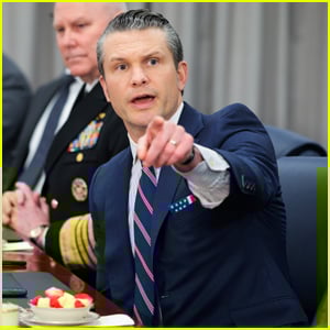 Every News Network & Publication Refusing to Sign Pentagon Pledge, Plus 1 That Did