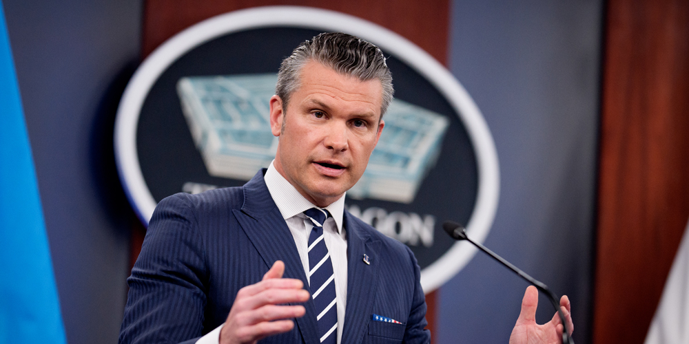Major News Networks, Including Fox News, Release Joint Statement Rejecting Pentagon’s New Rules | Pete Hegseth, Politics | Celebrity News and Gossip | Entertainment, Photos and Videos