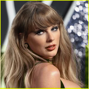 Taylor Swift Spends Second Week at No. 1 With ‘The Life of a Showgirl’ Taylor Swift Spends Second Week at No. 1 With ‘The Life of a Showgirl’