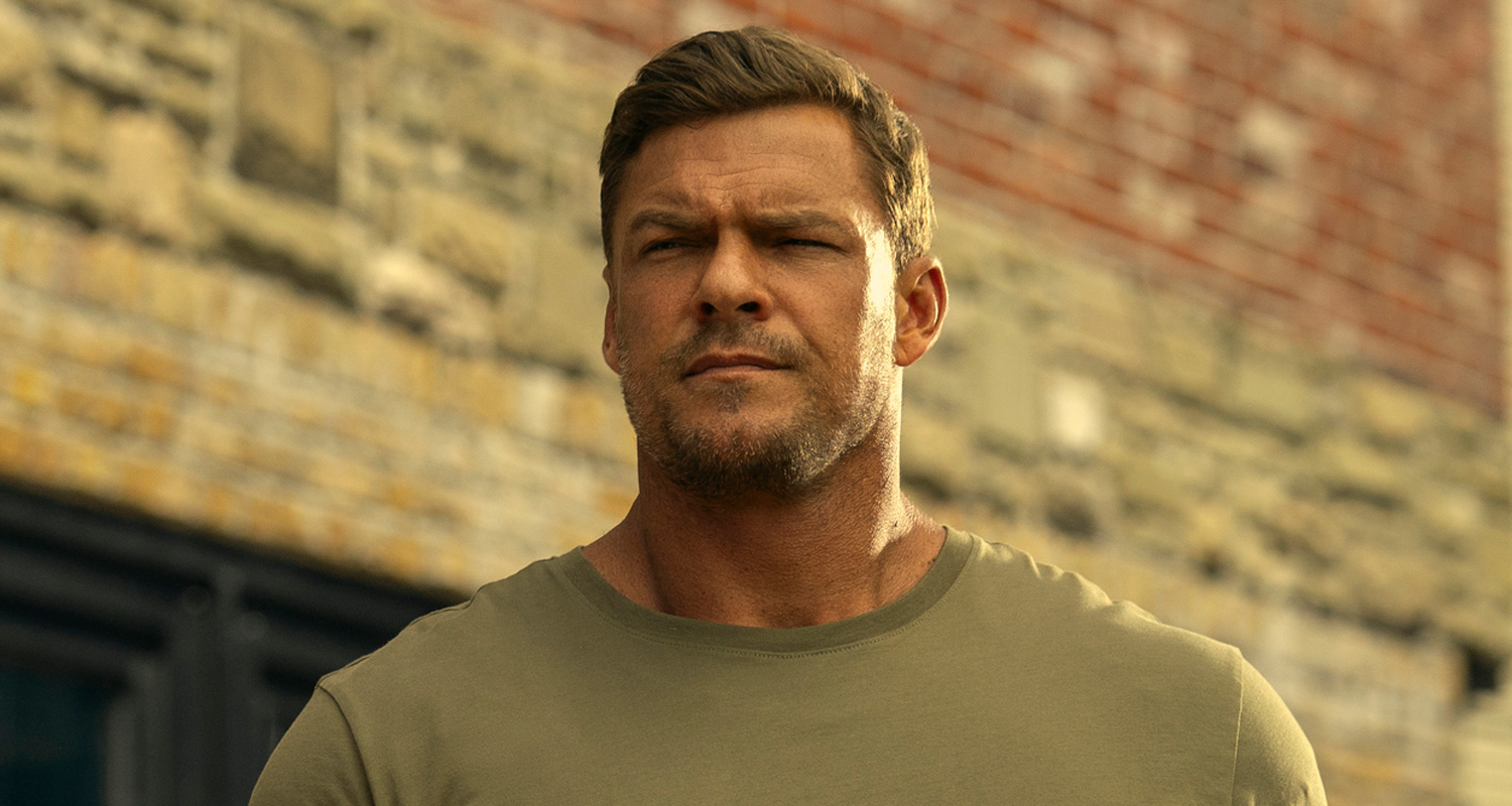 Alan Ritchson이 ‘Reacher’ 시즌 4 촬영에 대한 최신 소식을 전하고 시즌이 언제 끝나는지 공개합니다.