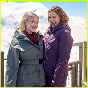 Ashley Williams & Laci J. Mailey Play Sisters in Hallmark’s New ‘An Alpine Holiday’ Movie!