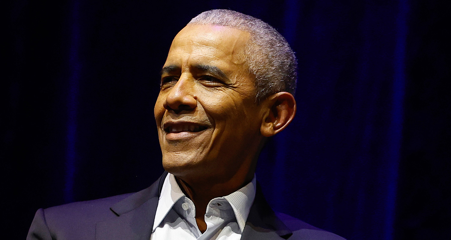 Barack Obama sorprende a un grupo de veteranos tras tomar un vuelo de honor a D.C. el Día de los Veteranos | Barack Obama, Noticias | Noticias y rumores de celebridades | Entretenimiento, fotos y vídeos