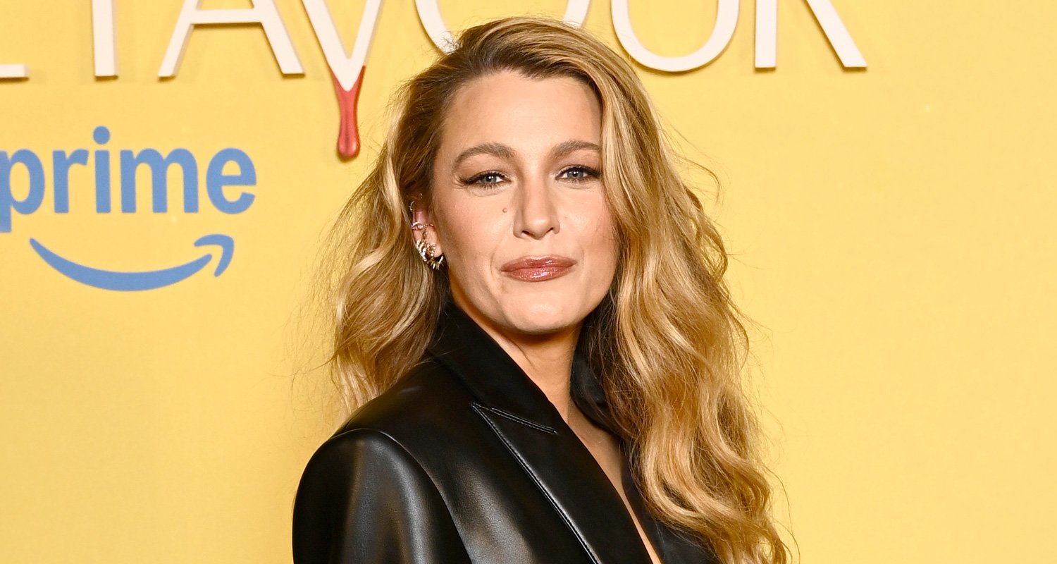 블레이크 라이블리(Blake Lively)는 ‘It Ends With Us’ 소송이 시작된 이후 수백만 달러의 금전적 손실을 주장하고 재판에서 테일러 스위프트(Taylor Swift)와 휴 잭맨(Hugh Jackman)을 증인으로 지명 | 블레이크 라이블리, 에밀리 블런트, 지지 하디드, 휴 잭맨, 우리와 함께 끝날 거야, 스쿠터 브라운, 테일러 스위프트 | 유명인 뉴스 및 가십 | 엔터테인먼트, 사진 및 비디오