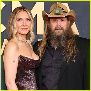 Chris Stapleton Walks Red Carpet with Wife Morgane Ahead of Performing at CMA Awards 2025 Chris Stapleton Walks Red Carpet with Wife Morgane Ahead of Performing at CMA Awards 2025