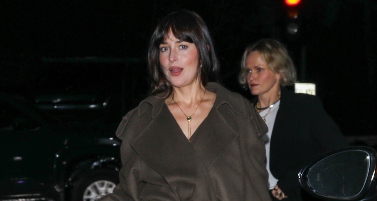 Dakota Johnson Steps Out for Dinner with Friends in L.A. | Dakota Johnson | Celebrity News and Gossip | Entertainment, Photos and Videos