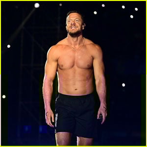 Dan Reynolds Goes Shirtless On Stage in Brazil for Imagine Dragons' Final Shows of Loom World Tour