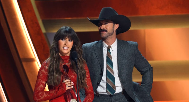 Ella Langley & Riley Green Win the First Prize of the Night at CMA Awards 2025! | 2025 CMA Awards, CMA Awards, Ella Langley, riley green | Celebrity News and Gossip | Entertainment, Photos and Videos