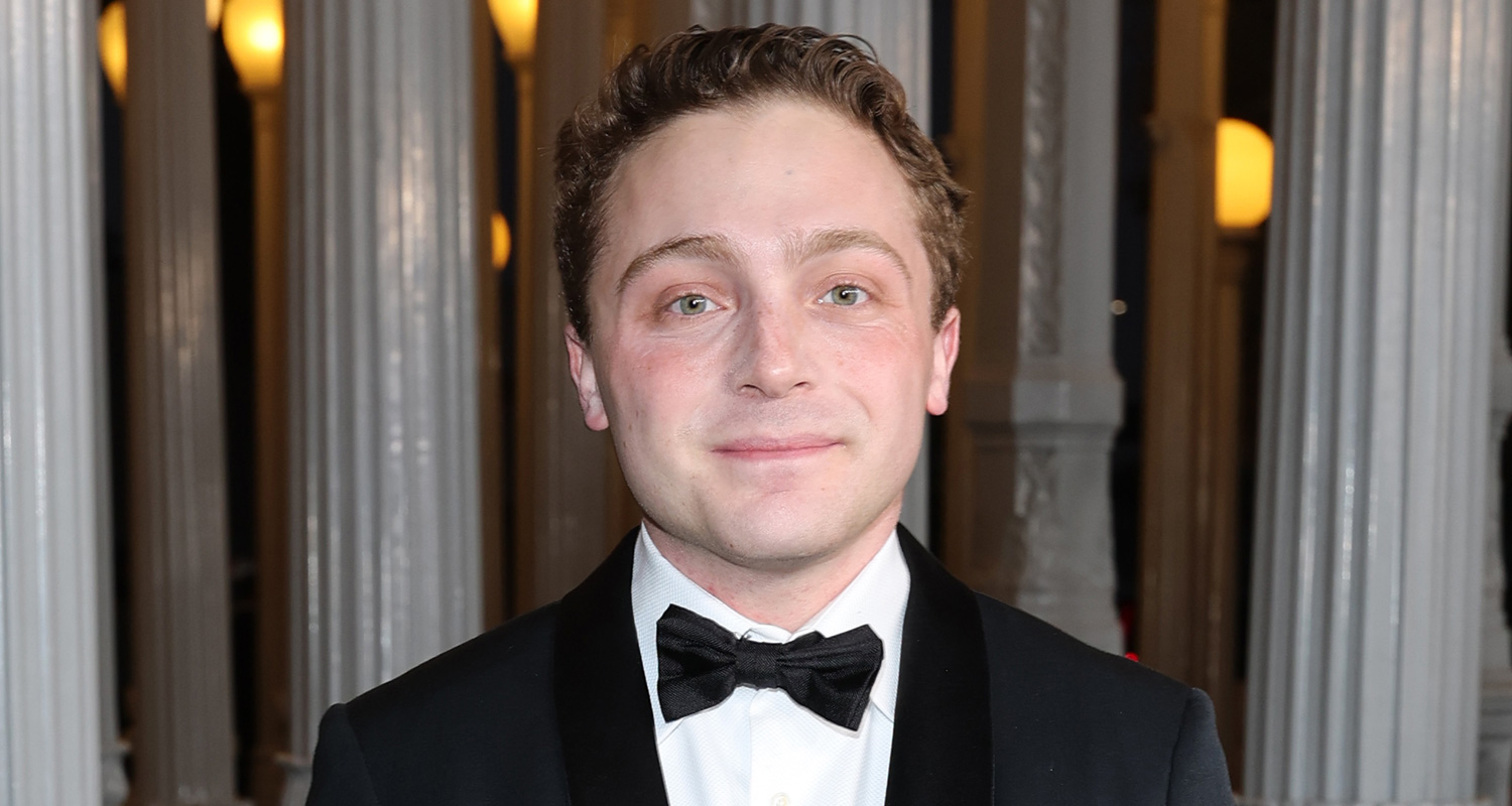 O apresentador de ‘Therapuss’ Jake Shane ganha nova comédia do Hulu baseada em sua vida | Hulu, Jake Shane, TV | Notícias e fofocas sobre celebridades | Entretenimento, fotos e vídeos O apresentador de ‘Therapuss’ Jake Shane ganha nova comédia do Hulu baseada em sua vida | Hulu, Jake Shane, TV | Notícias e fofocas sobre celebridades | Entretenimento, fotos e vídeos