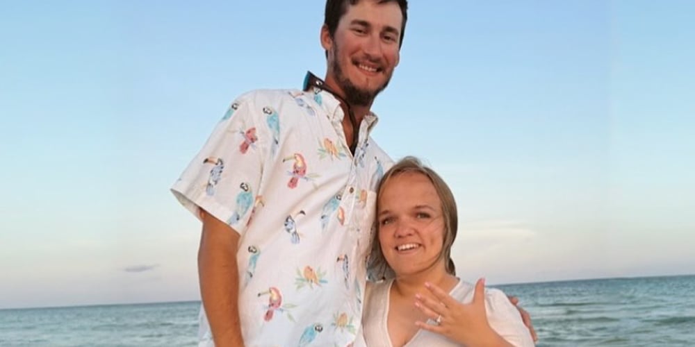 ‘7 Little Johnstons’ TLC Star Elizabeth Johnston & Brice Bolden Are Married After 6 Years of Courting! ‘7 Little Johnstons’ TLC Star Elizabeth Johnston & Brice Bolden Are Married After 6 Years of Courting!