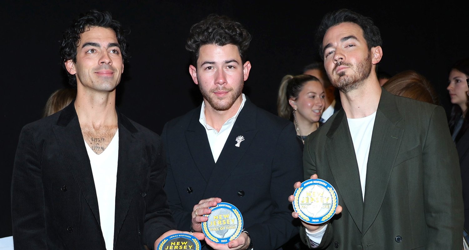 ¡Los Jonas Brothers ingresan al Salón de la Fama de Nueva Jersey! | Danielle Jonas, Frankie Jonas, Joe Jonas, Jonas Brothers, Kevin Jonas, Kevin Jonas Sr, Mikie Sherrill, Nick Jonas | Noticias y rumores de celebridades | Entretenimiento, fotos y vídeos