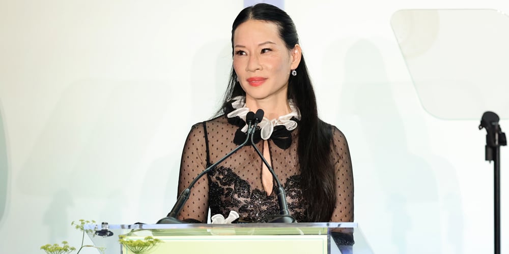 Dwayne Johnson entrega el premio Trailblazer a Lucy Liu en la celebración anual AAPI de la Critics’ Choice Association | Dwayne Johnson y Lucy Liu | Noticias y rumores de celebridades | Entretenimiento, fotos y vídeos