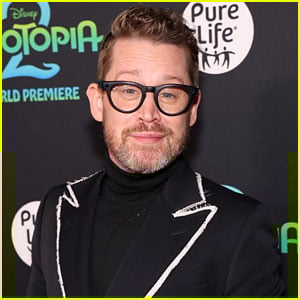 Macaulay Culkin Reminds Everyone About The Legal Name Change He Made 'All For That One Joke'