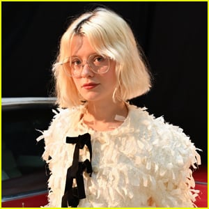  Maisie Peters Teams Up With Marcus Mumford!