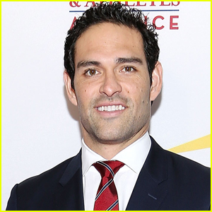 Mark Sanchez Let Go From Fox Sports After Stabbing Incident | Fox, Mark