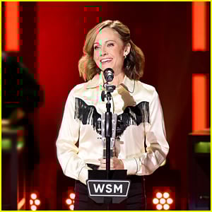 Hallmark’s Nikki DeLoach Shares Touching Connection Between Grand Ole Opry & Her Late Father