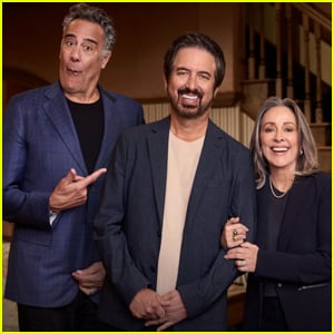 'Everybody Loves Raymond: 30th Anniversary Celebration' Airs Tonight - Hosts, Cast & How to Watch for Free!