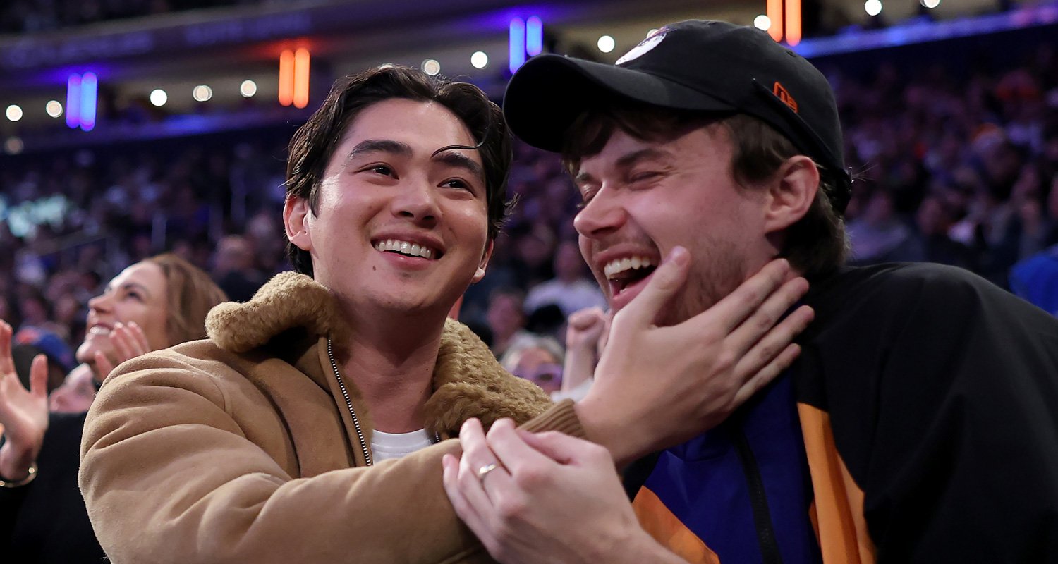 Summer I Turned Pretty’s Sean Kaufman Plants Kiss On Co-Star Christopher Briney at Knicks Game – Watch! | Christopher Briney, Sean Kaufman, Sports, The Summer I Turned Pretty | Celebrity News and Gossip | Entertainment, Photos and Videos