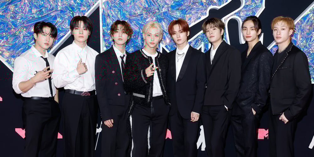 Letra de ‘Divine’, traducción al inglés y significado de la canción: Stray Kids regresa con la canción principal ‘Do It’ | Bang Chan, Changbin, Felix, Han, Hyunjin, IN, K-Pop, Lee Know, Letras, Música, Seungmin, Stray Kids | Noticias y rumores de celebridades | Entretenimiento, fotos y vídeos