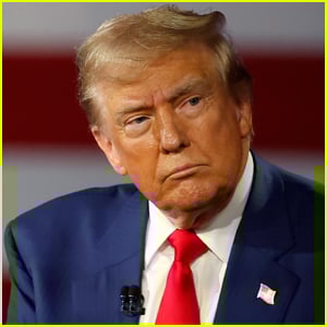 Donald Trump Signs Bill Ordering Justice Department to Release Epstein Files