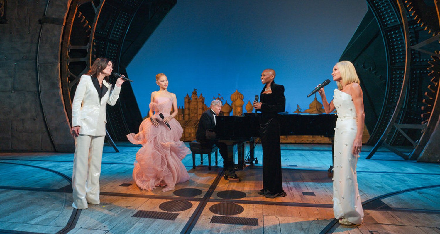 오리지널 ‘Wicked’ 브로드웨이 스타 Idina Menzel과 Kristin Chenoweth가 영화 배우 Cynthia Erivo와 Ariana Grande와 함께 ‘For Good’에 합류했습니다. 지금 시청하세요! | 아리아나 그란데, 신시아 에리보, 이디나 멘젤, 크리스틴 체노웨스, 위키드, 위키드: For Good | 유명인 뉴스 및 가십 | 엔터테인먼트, 사진 및 비디오