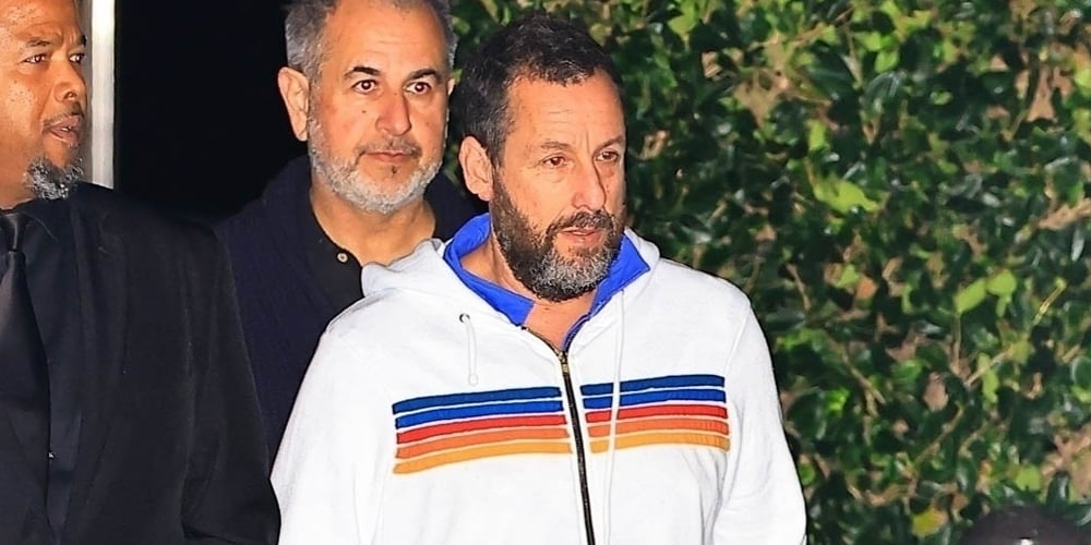 Adam Sandler e sua esposa Jackie desfrutam de um jantar pré-feriado no Nobu em Malibu | Adam Sandler, Jackie Sandler | Notícias e fofocas sobre celebridades | Entretenimento, fotos e vídeos