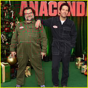 Jack Black & Paul Rudd Coordinate in Jumpsuits for 'Anaconda' Photocall in London