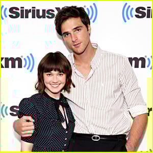 Cailee Spaeny Shuts Down Jacob Elordi Dating Rumors After He Changed His Phone Wallpaper to a Picture of Them