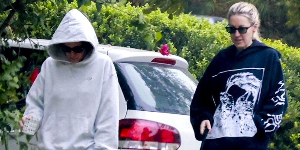 Kristen Stewart e Dylan Meyer desfrutam de um passeio matinal casual em Los Feliz | Dylan Meyer, Kristen Stewart | Notícias e fofocas sobre celebridades | Entretenimento, fotos e vídeos