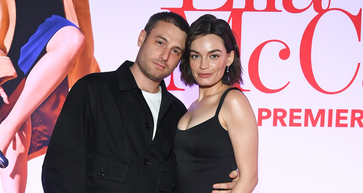 Emma Mackey Makes Rare Red Carpet Appearance with Boyfriend Martin Aleman at ‘Ella McCay’ World Premiere!