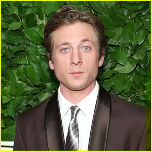 Jeremy Allen White Reveals If He Would Ever Star In Rom-Com