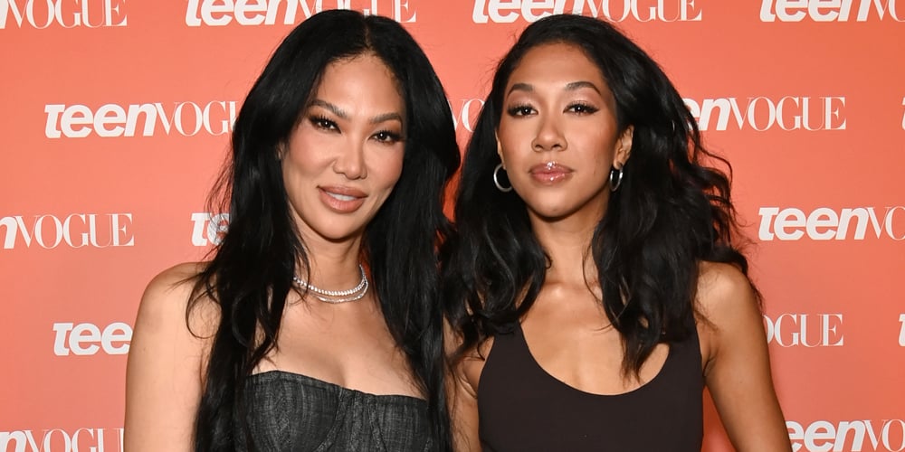 Kimora Lee Simmons comparte sus pensamientos honestos sobre la hija de Aoki Lee, que es 44 años mayor | Aoki Lee Lee, Kimora Lee Simmons | Noticias y chismes Entretenimiento, fotos y vídeos. Kimora Lee Simmons comparte sus pensamientos honestos sobre la hija de Aoki Lee, que es 44 años mayor | Aoki Lee Lee, Kimora Lee Simmons | Noticias y chismes Entretenimiento, fotos y vídeos.