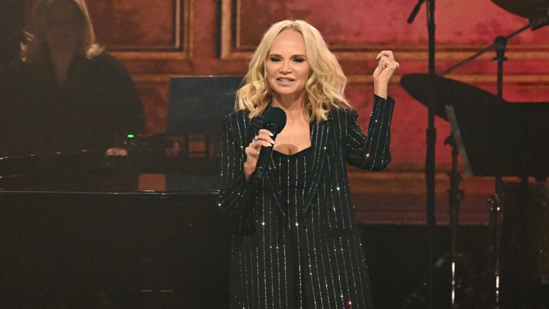 Kristin Chenoweth Chents sobre la canción 1 final de ‘Queen of Versions’ interpretará ‘Colbert’ – ¡Míralo ahora! | PNUD, Christine Chinovet, Reina de Ucrania Noticias y chismes Entretenimiento, fotos y vídeos Kristin Chenoweth Chents sobre la canción 1 final de ‘Queen of Versions’ interpretará ‘Colbert’ – ¡Míralo ahora! | PNUD, Christine Chinovet, Reina de Ucrania Noticias y chismes Entretenimiento, fotos y vídeos
