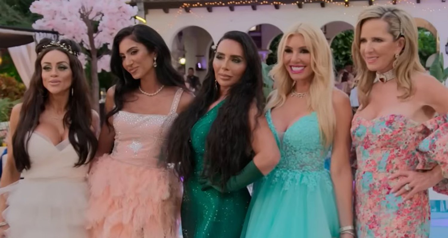 ‘Miembros de Palm Beach Palm Beach. El primer programa que se centra en la realidad, el primer programa casero real, Real Housewives, ¡mira! | MG, Shilneti Moss, Maria KojonLamani, AM-Mina Wallia, Rosalyn, Diapositivas, Diapositivas Noticias y chismes | Entretenimiento, fotos y vídeos. ‘Miembros de Palm Beach Palm Beach. El primer programa que se centra en la realidad, el primer programa casero real, Real Housewives, ¡mira! | MG, Shilneti Moss, Maria KojonLamani, AM-Mina Wallia, Rosalyn, Diapositivas, Diapositivas Noticias y chismes | Entretenimiento, fotos y vídeos.