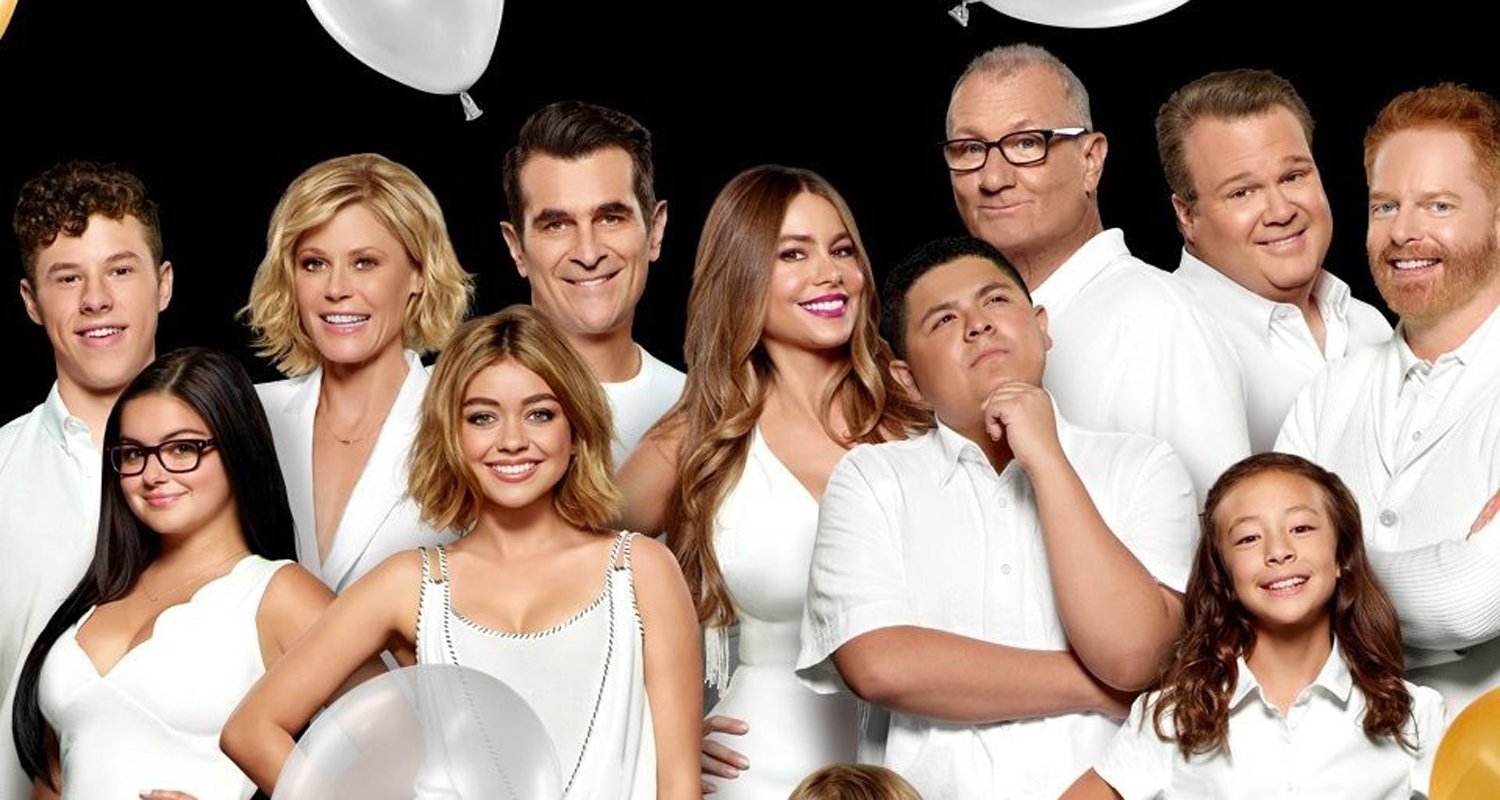 Quem é a estrela mais rica de ‘Modern Family’? Veja os membros do elenco classificados por patrimônio líquido (valor mais rico de US$ 180 milhões!) | Ariel Winter, Aubrey Anderson-Emmons, Ed O’Neill, EG, Eric Stonestreet, Extended, Jesse Tyler Ferguson, Julie Bowen, Família Moderna, Patrimônio Líquido, Nolan Gould, Rico Rodriguez, Sarah Hyland, Apresentação de slides, Sofia Vergara, Ty Burrell | Notícias e fofocas sobre celebridades | Entretenimento, fotos e vídeos