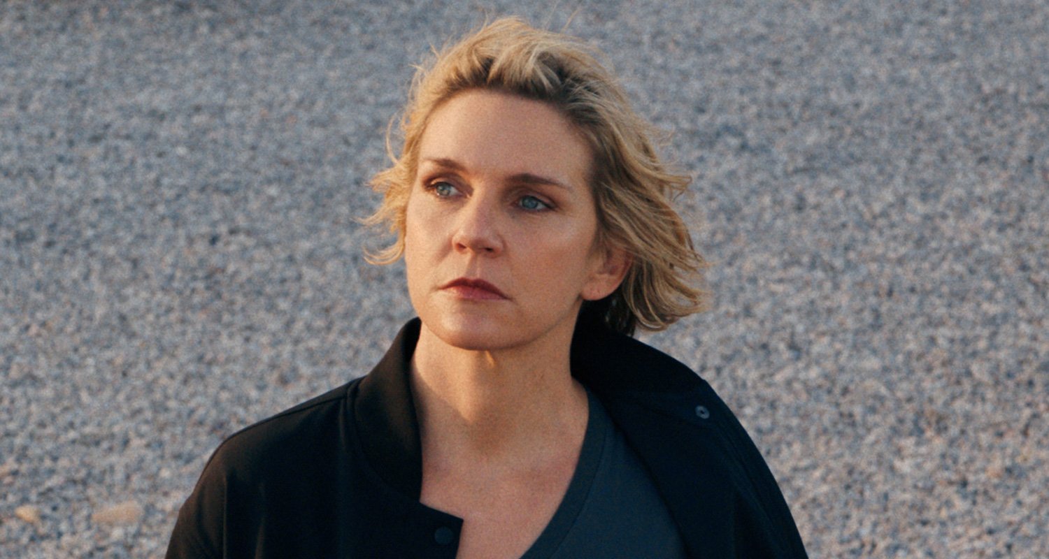 Criador de ‘Pluribus’ dá atualização da 2ª temporada e revela quando as filmagens podem começar | Apple TV+, Pluribus, Rhea Seehorn, televisão, Vince Gilligan | Notícias e fofocas sobre celebridades | Entretenimento, fotos e vídeos