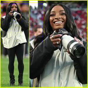 Simone Biles Picks Up New Side Quest as NFL Sidelines Photographer