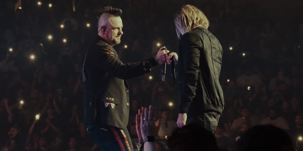 “Dame rojo y mi significado y significado: ¡Tres días de orgullo especial 20 espacios 20 #1 en Billowboard Chart Chark! | Adam News & Gossip | Entretenimiento, fotos y videos