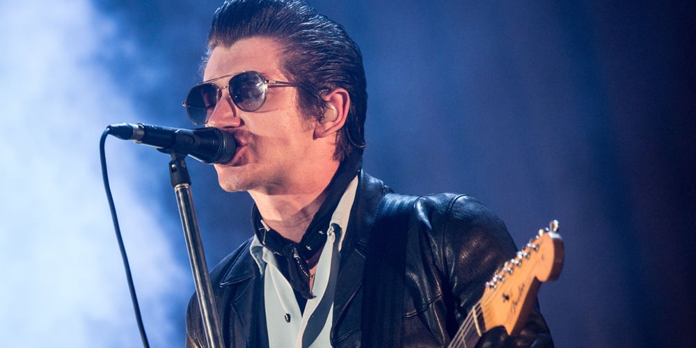 Letra de ‘Opening Night’: Arctic Monkeys lança nova música para o álbum de caridade ‘HELP (2)’ | Alex Turner Arctic Monkeys James Ford Letras Música | Notícias e fofocas sobre celebridades | Entretenimento, fotos e vídeos