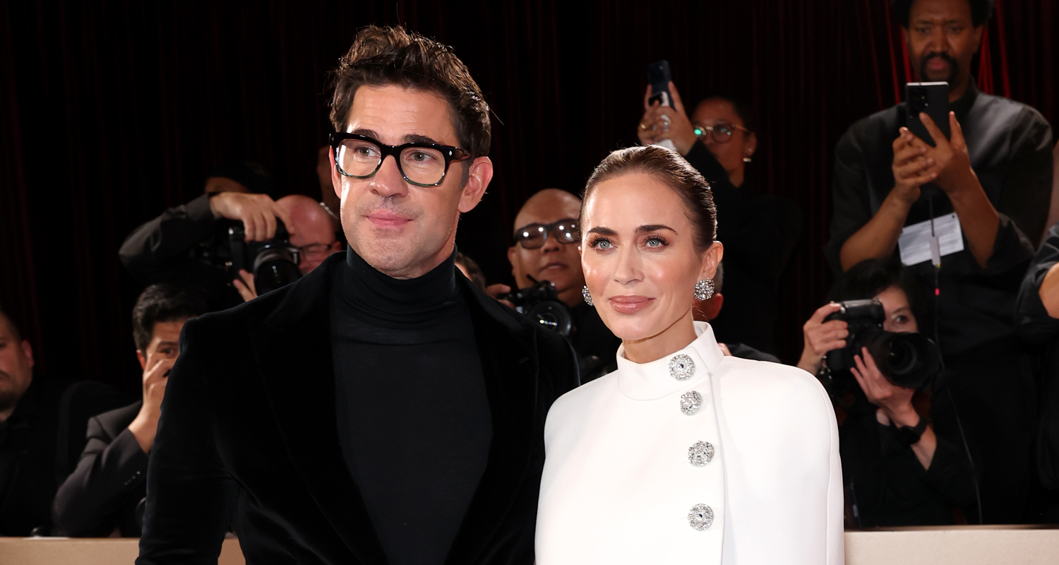 Emily Blunt e John Krasinski formam o casal perfeito no Globo de Ouro de 2026 | Globo de Ouro de 2026, Dwayne Johnson, Emily Blunt, Globo de Ouro, John Krasinski, Lauren Hashian | Notícias e fofocas sobre celebridades Entretenimento, fotos e vídeos Emily Blunt e John Krasinski formam o casal perfeito no Globo de Ouro de 2026 | Globo de Ouro de 2026, Dwayne Johnson, Emily Blunt, Globo de Ouro, John Krasinski, Lauren Hashian | Notícias e fofocas sobre celebridades Entretenimento, fotos e vídeos