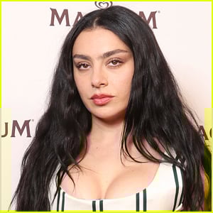 ‘Wall of Sound’ Lyrics: Charli xcx Debuts New Song from ‘Wuthering Heights’ Soundtrack
