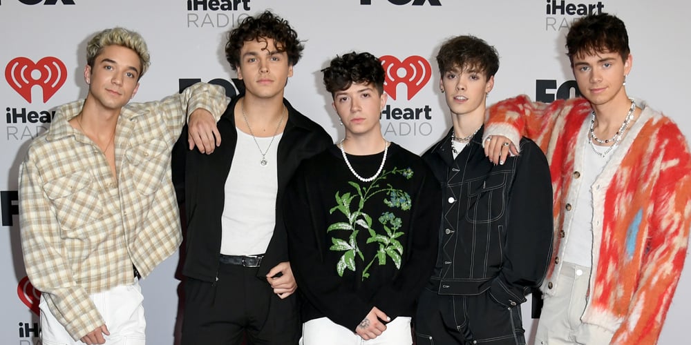 Corbin Besson fala sobre a separação da banda de seu filho, Why Don’t We, e o que aprendeu em sua carreira solo (exclusivo) | Corbin Besson, Exclusivo, por que nós | Notícias e fofocas sobre celebridades Entretenimento, fotos e vídeos