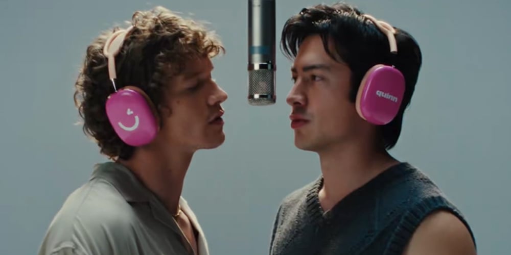 Quinn lançará o próximo episódio de “Ember & Ice”, estrelado pelos atores de “Heated Rivalry”, Connor Storrie e Hudson Williams Early! | Connor Storrie, Hudson Williams | Notícias e fofocas sobre celebridades | Entretenimento, fotos e vídeos