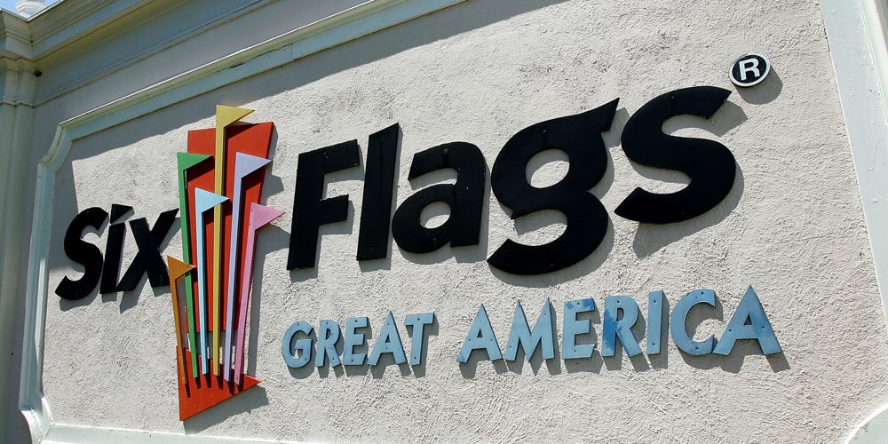 Mulher processa Six Flags por negligência após supostamente cair durante passeio em parque temático de 2024 | Interesse humano, seis bandeiras Notícias e fofocas sobre celebridades Entretenimento, fotos e vídeos