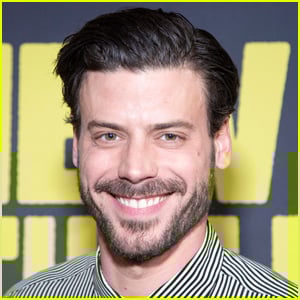 Is François Arnaud Single? He Gives Epic Answer Amid Speculation About 'Heated Rivalry' Stars' Love Lives