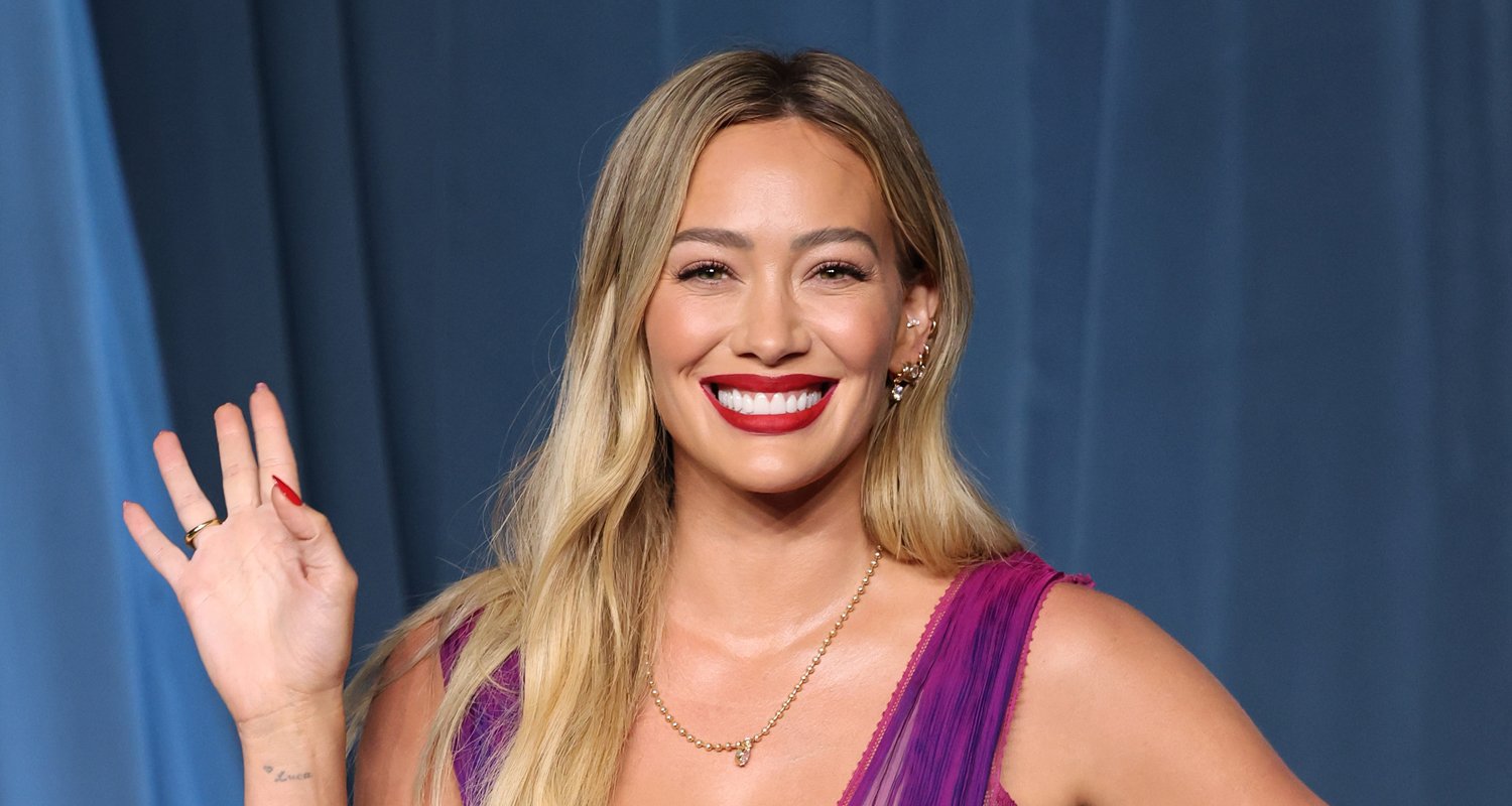 Hilary Duff Announces World Tour During ‘Small Rooms, Big Nerves’ Mini Tour Final Show! | Hilary Duff, tour | Celebrity News and Gossip | Entertainment, Photos and Videos