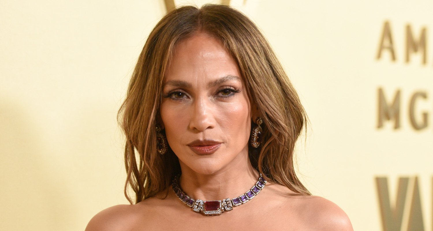 Jennifer Lopez’s Sheer Dress Leaves Vanity Fair Party Guests Shaking in Fear, Sparking Instant Golden Globes Fallout