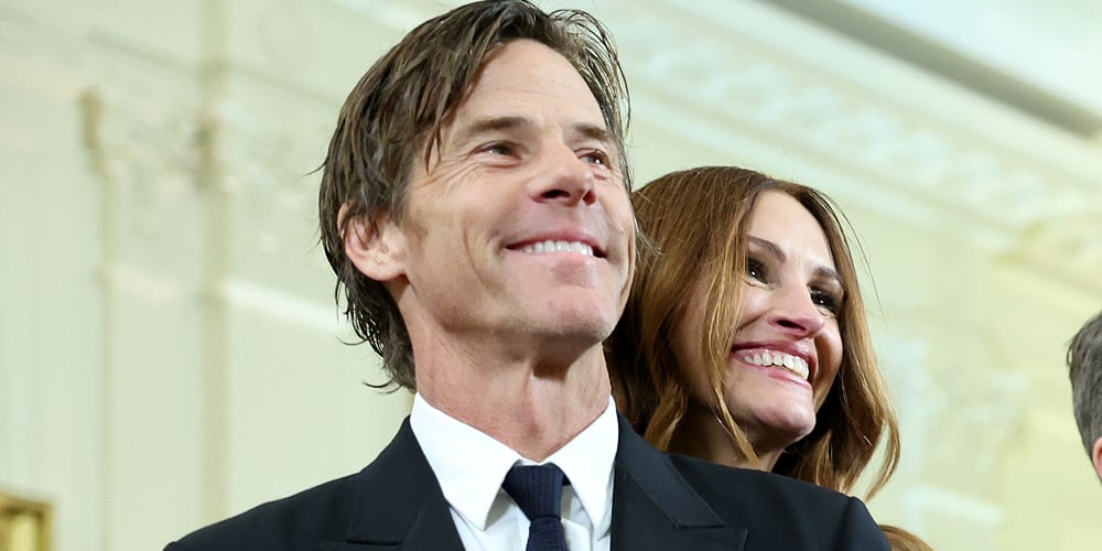 Julia Roberts Celebrates Husband Danny Moder’s Birthday With Cozy Hug Photo | Danny Moder, Julia Roberts | Celebrity News and Gossip | Entertainment, Photos and Videos