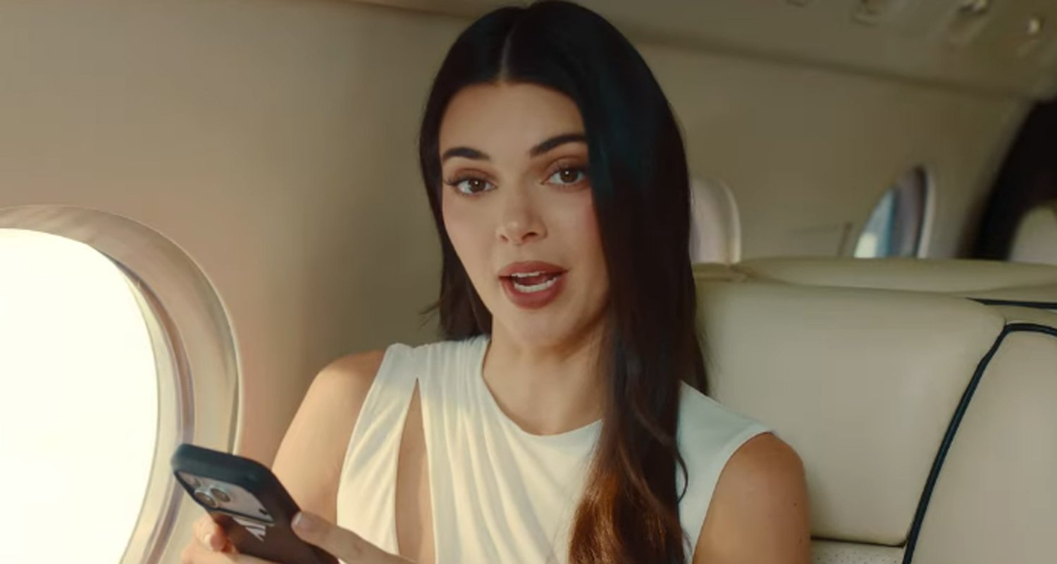 Kendall Jenner provoca ex-celebridades e a maldição Kardashian no comercial do Fanatics Super Bowl 2026 – assista agora! | Super Bowl 2026, Kendall Jenner, Vídeo | Notícias e fofocas sobre celebridades | Entretenimento, fotos e vídeos