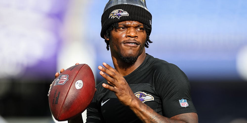 Com quem está Lamar Jackson? Sua última namorada pública, revelada! | Baltimore Ravens, futebol, Lamar Jackson, NFL | Notícias e fofocas sobre celebridades | Entretenimento, fotos e vídeos